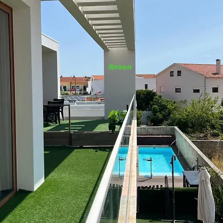 West Bay House 4*