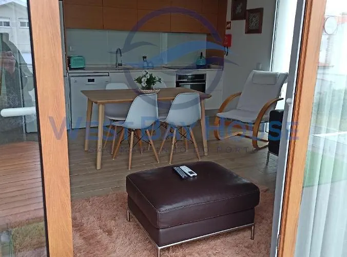 Gasthuis West Bay House 4*